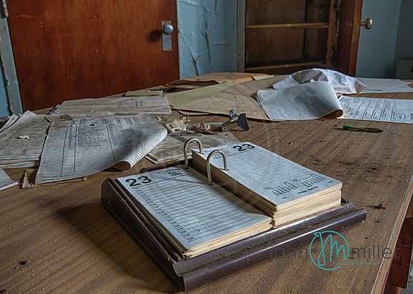 abandoned mental institution (asylum)