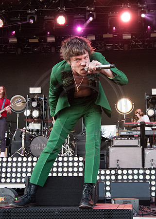 Cage the Elephant